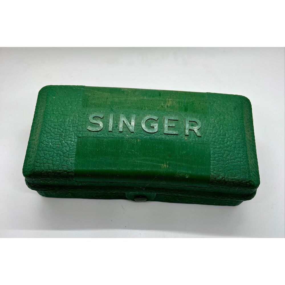 Vintage Singer Empty Case Buttonholer Green Plastic Replacement Box